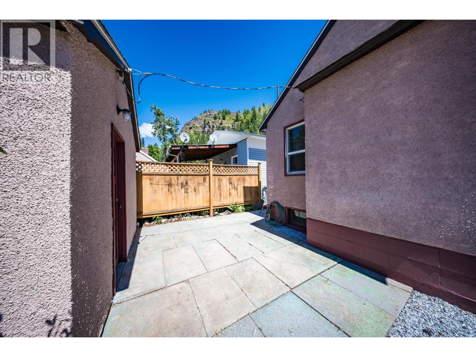 1110 Second Avenue - Image 38