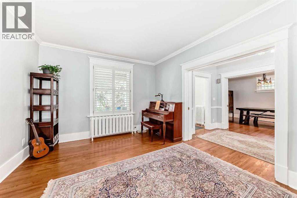 4112 8 Street SW - 10
