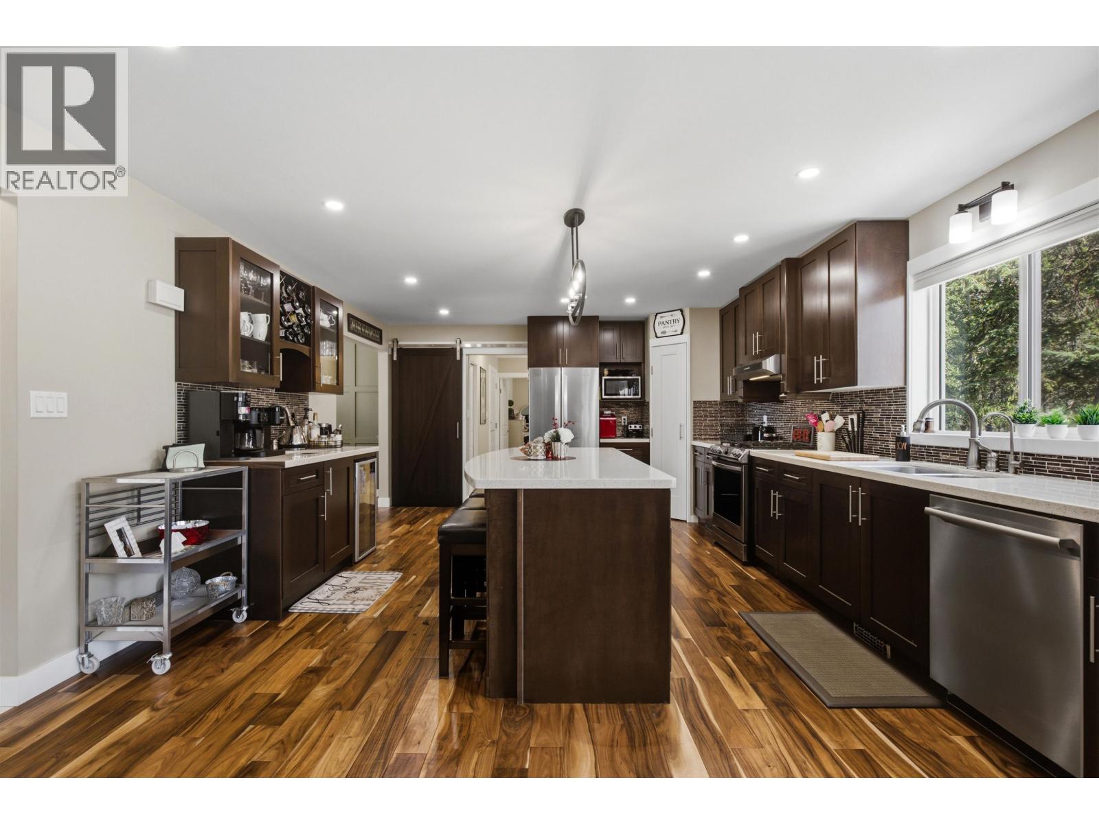 511 TAMARACK ROAD - 2