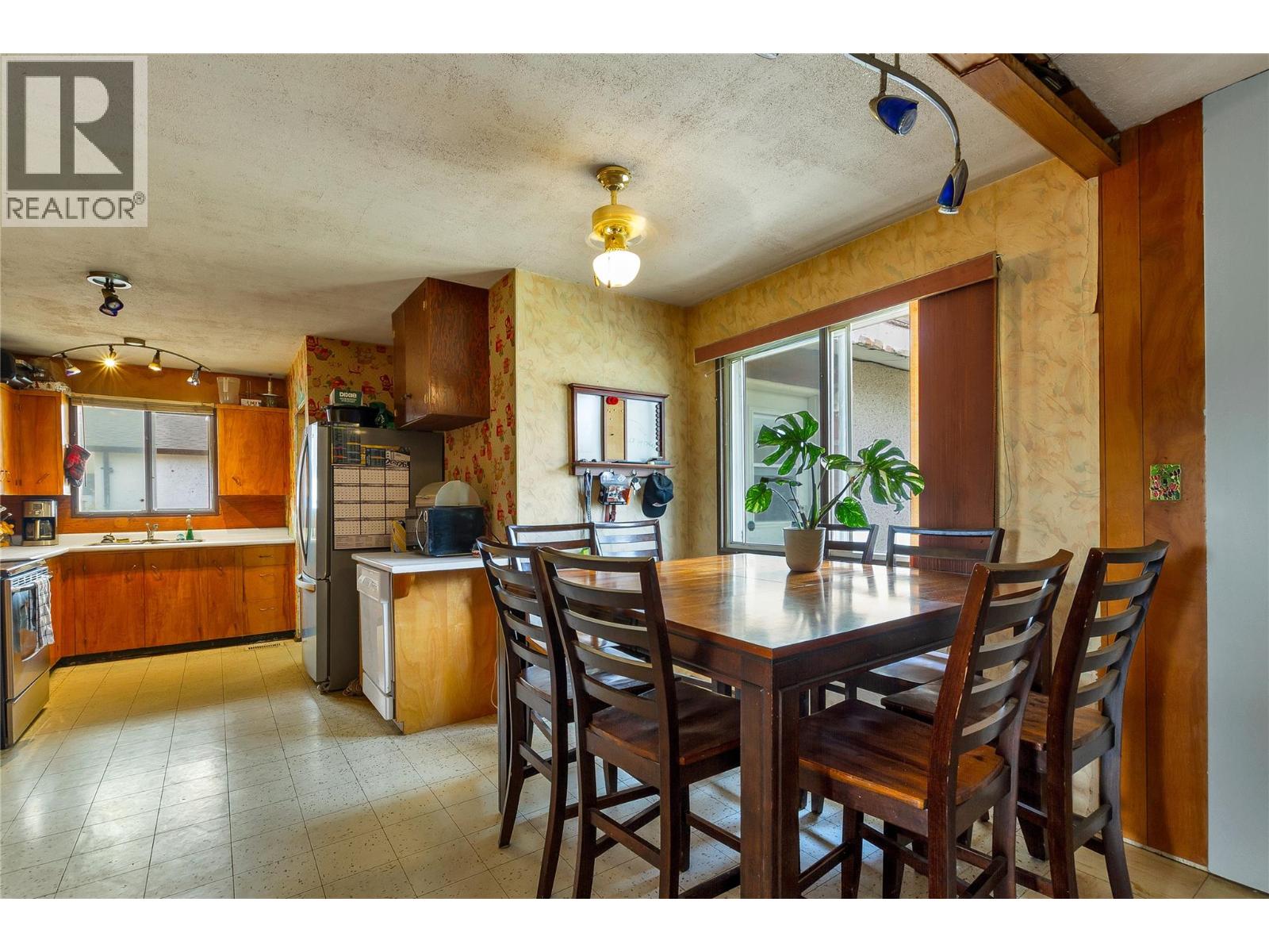 9271 Glenmore Road - Image 8