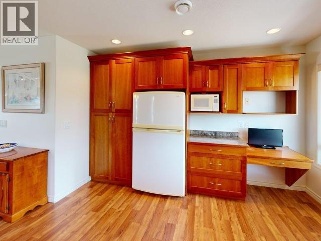 7304 GLACIER STREET - Image 10