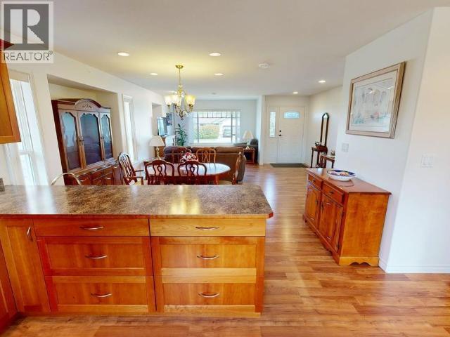 7304 GLACIER STREET - 11