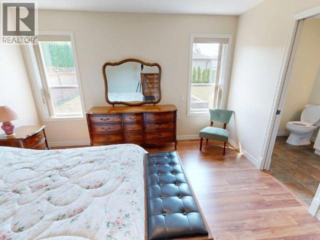 7304 GLACIER STREET - 16