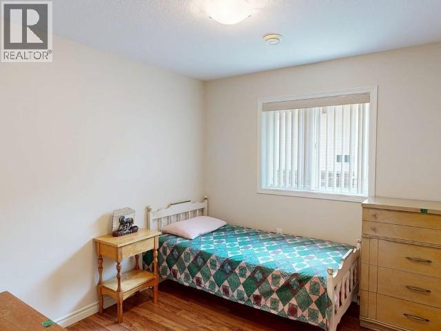 7304 GLACIER STREET - 21