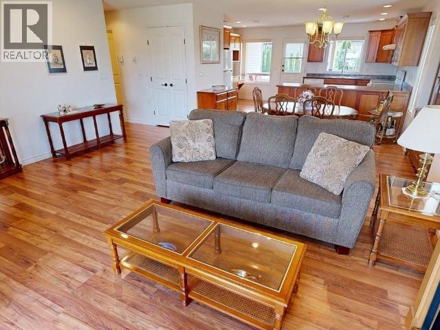 7304 GLACIER STREET - 6