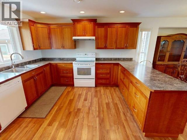 7304 GLACIER STREET - 9