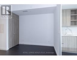 662 - 68 Esther Shiner Boulevard, Toronto, ON M2K0J6 Photo 13