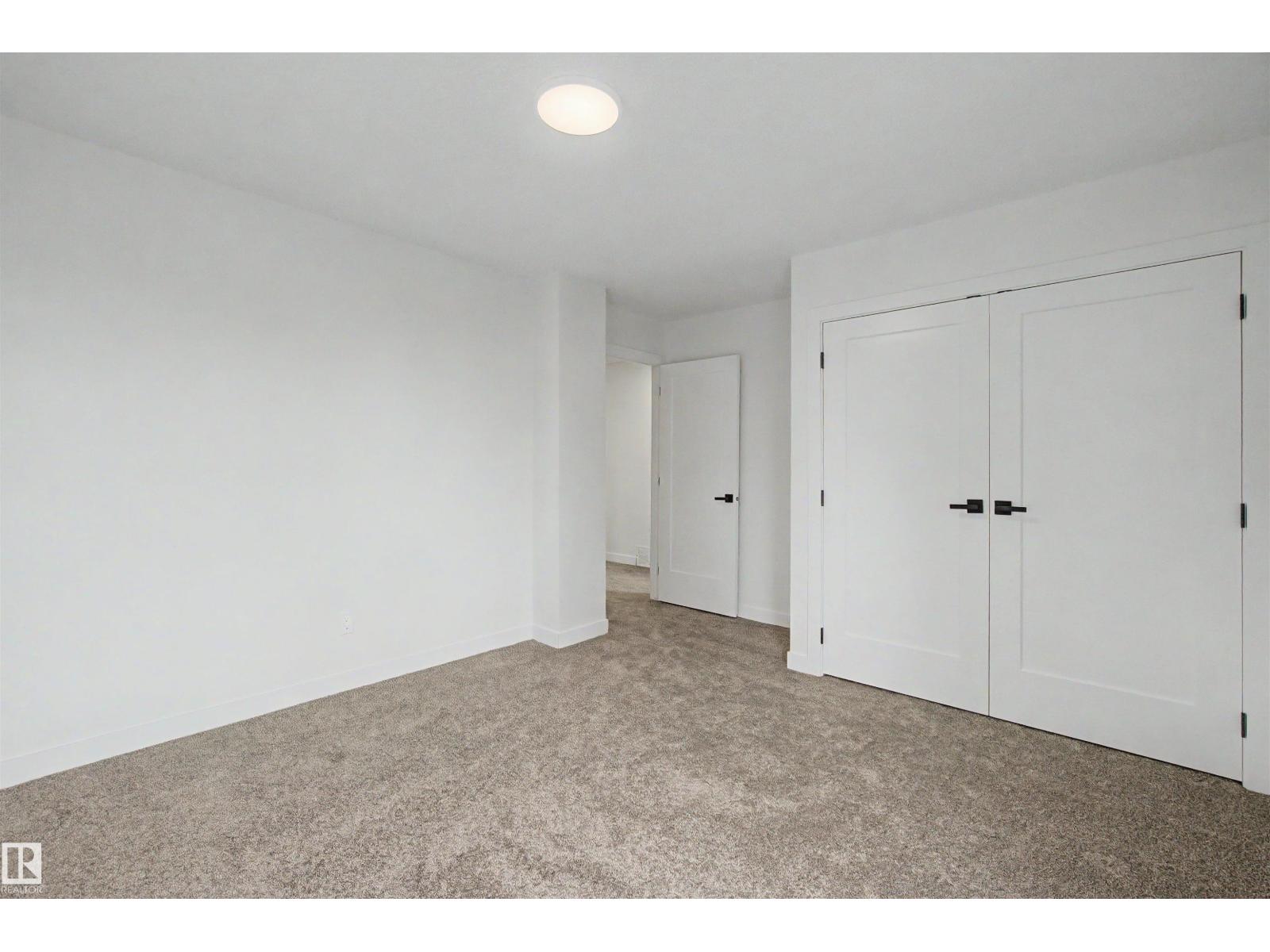 215 GRANDIN VG - Image 29