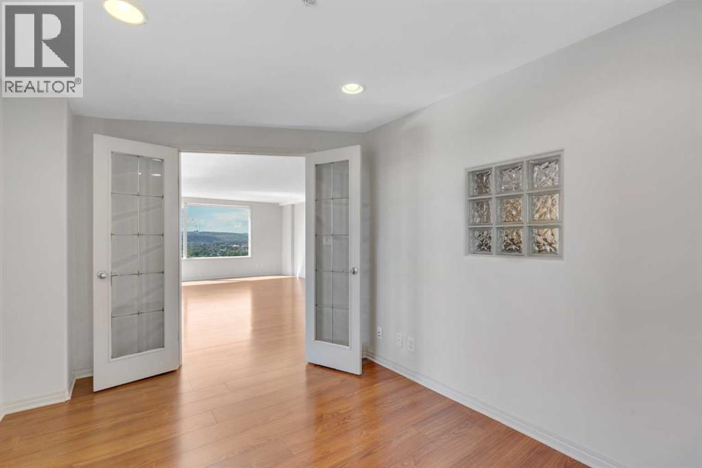 683 10 Street Southwest - Photo 14