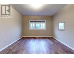 32 Holkham Avenue, Hamilton, ON L9K0H3 Photo 23