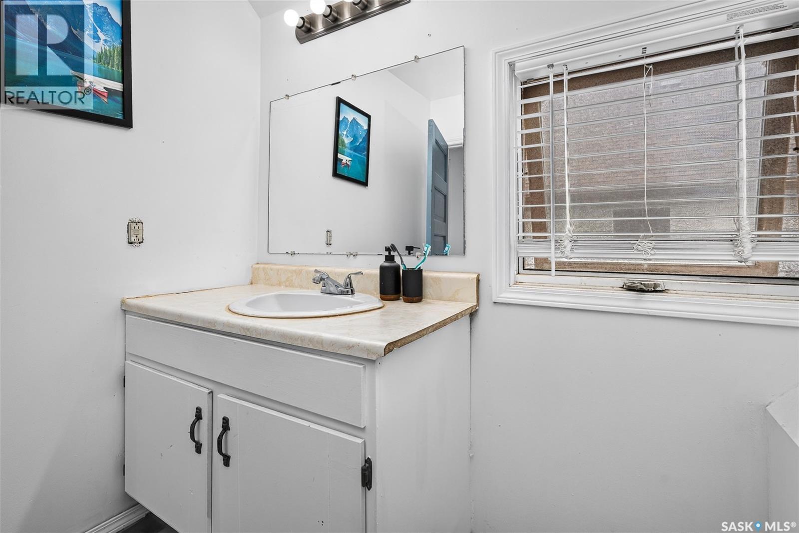 1169 1st AVENUE NW - 35