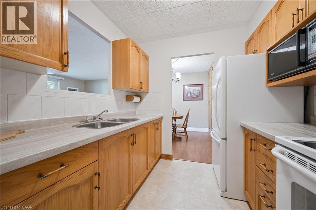 #107 6 WALTON Avenue - Image 6