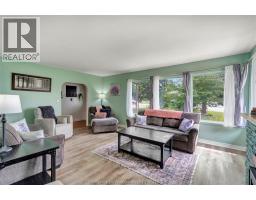 9467 Longwoods Road, Chatham Township, ON N7M5J7 Photo 11