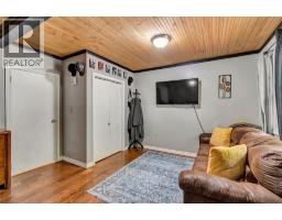 9467 Longwoods Road, Chatham Township, ON N7M5J7 Photo 21