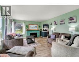 9467 Longwoods Road, Chatham Township, ON N7M5J7 Photo 9