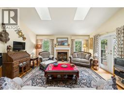 Primary Bedroom - 143 Saddlehorn Drive, Kaleden, BC V0H1K0 Photo 15