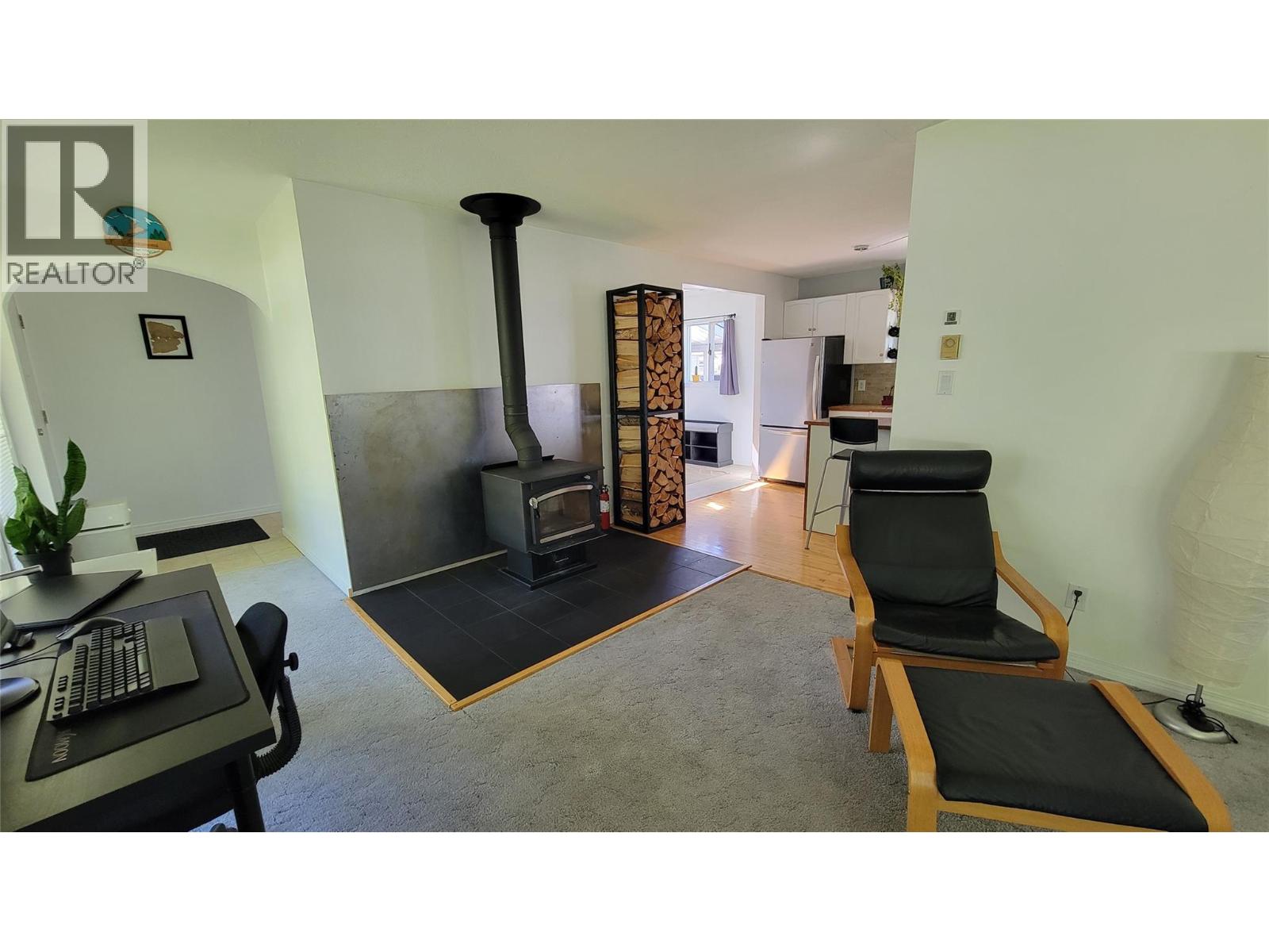 422 Dogwood Avenue, Sicamous