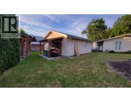 422 Dogwood Avenue, Sicamous, BC V0E2V1 Photo 13