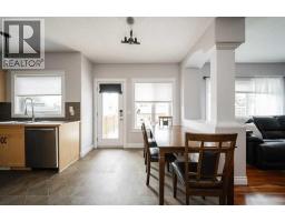 Primary Bedroom - 521 Walnut Crescent, Fort Mcmurray, AB T9K0M9 Photo 10