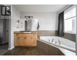 521 Walnut Crescent, Fort Mcmurray, AB T9K0M9 Photo 25