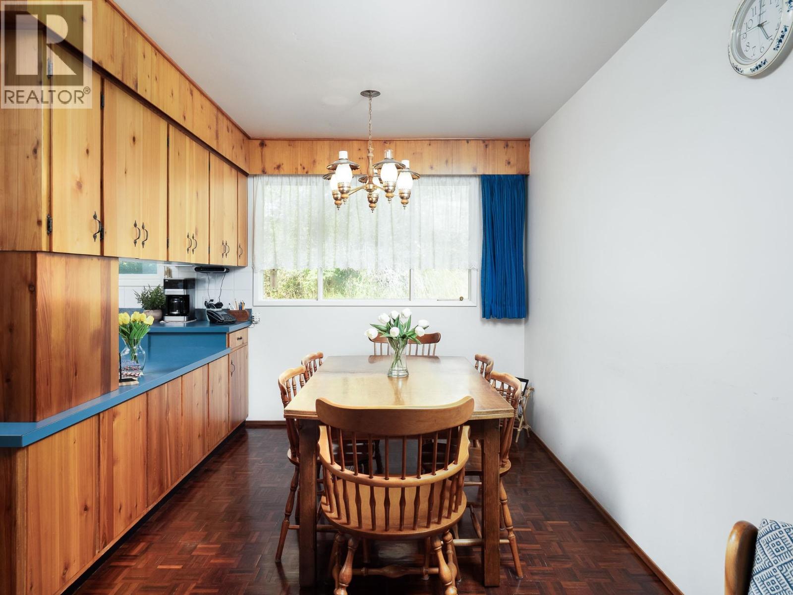 1688 AINTREE DRIVE - Image 9