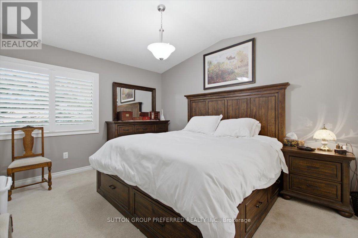 #72 869 WHETHERFIELD STREET - Image 20