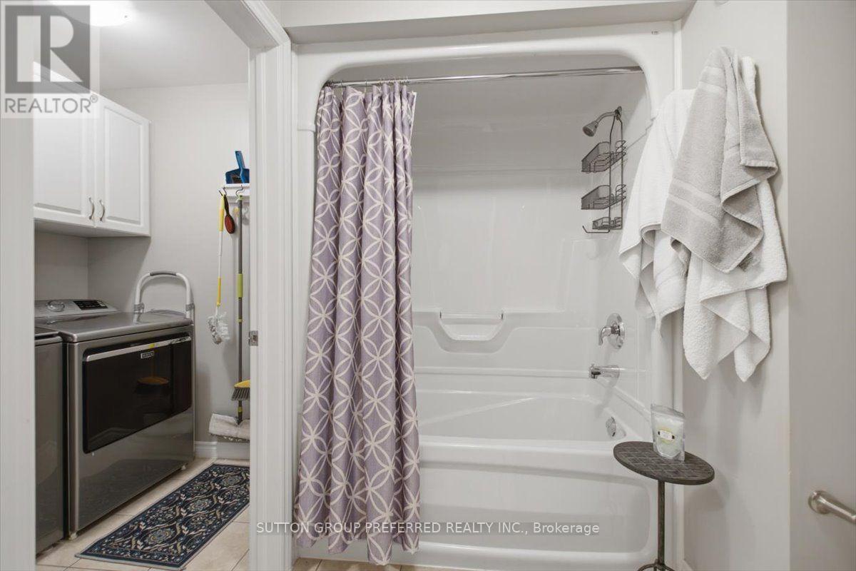#72 869 WHETHERFIELD STREET - Image 27
