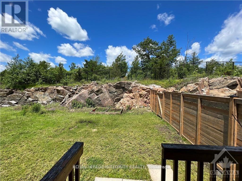 4 Bed, 3 Bath House for Rent in Ottawa – 140 BATTERSEA CRESCENT, Ottawa – MLS# X13679556 - Image 26