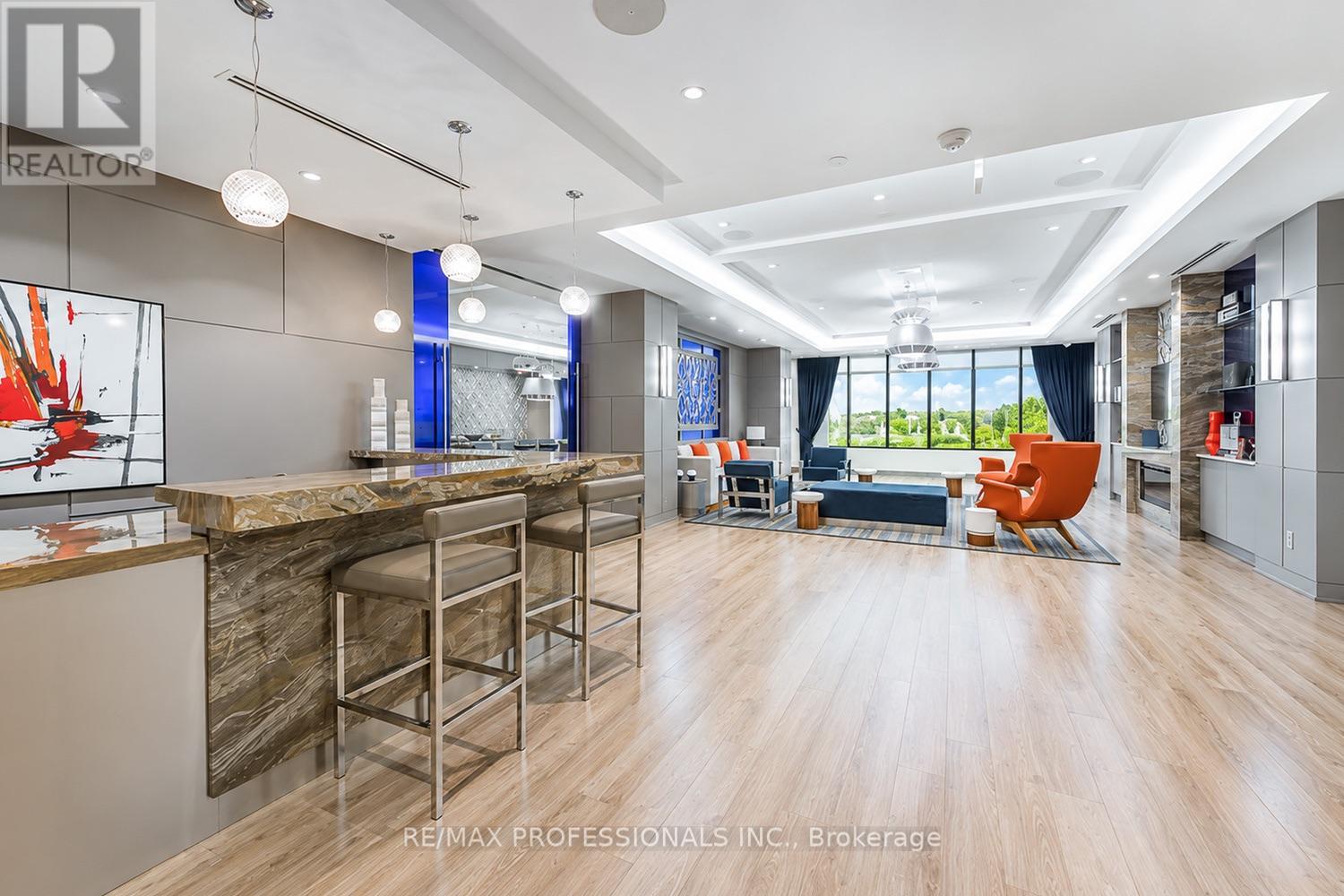 #417 2 OLD MILL DRIVE - Image 32