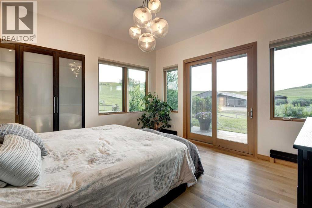 266098 128 Street W - Image 12