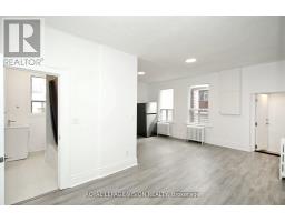 819 Pape Avenue, Toronto, ON M4K3V1 Photo 26