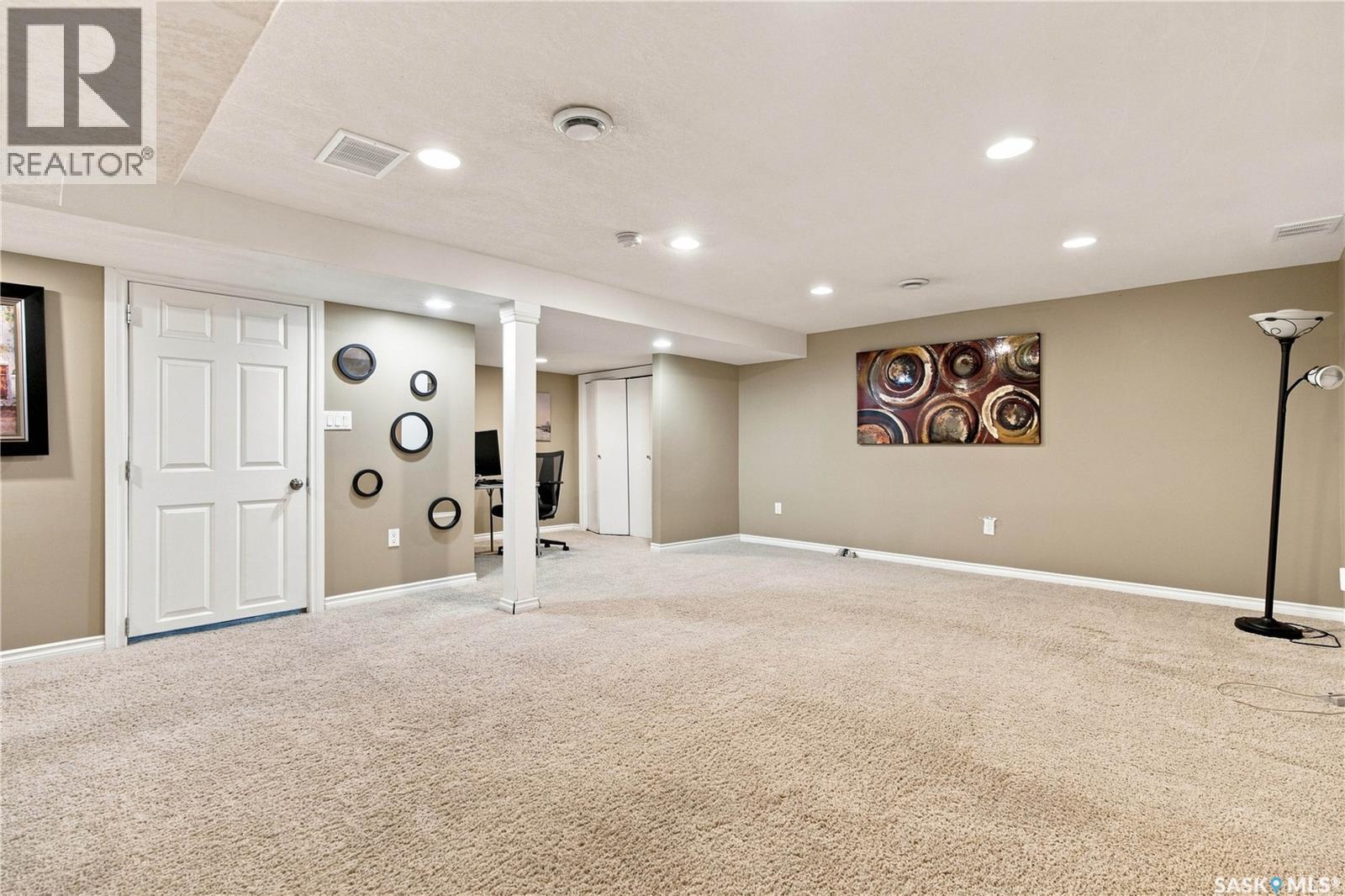 80 Spence STREET - 27