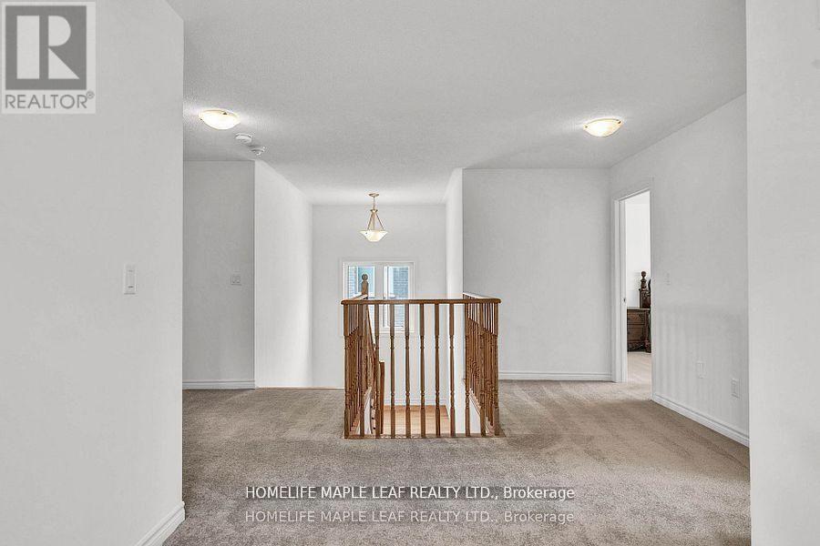 377 RUSSELL STREET - 23