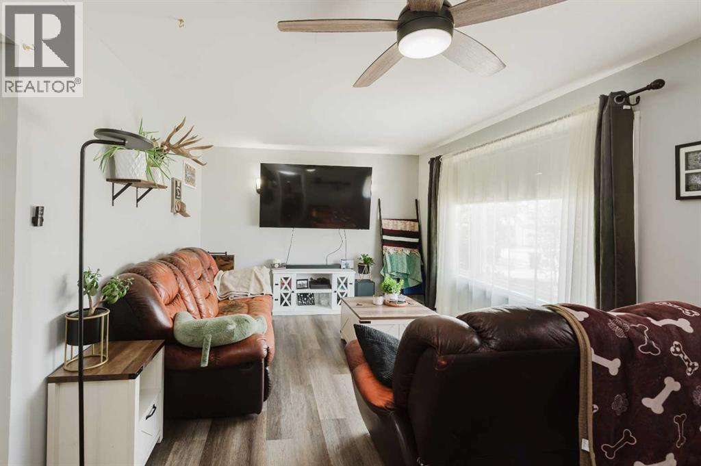 908 6 Avenue - Photo 8