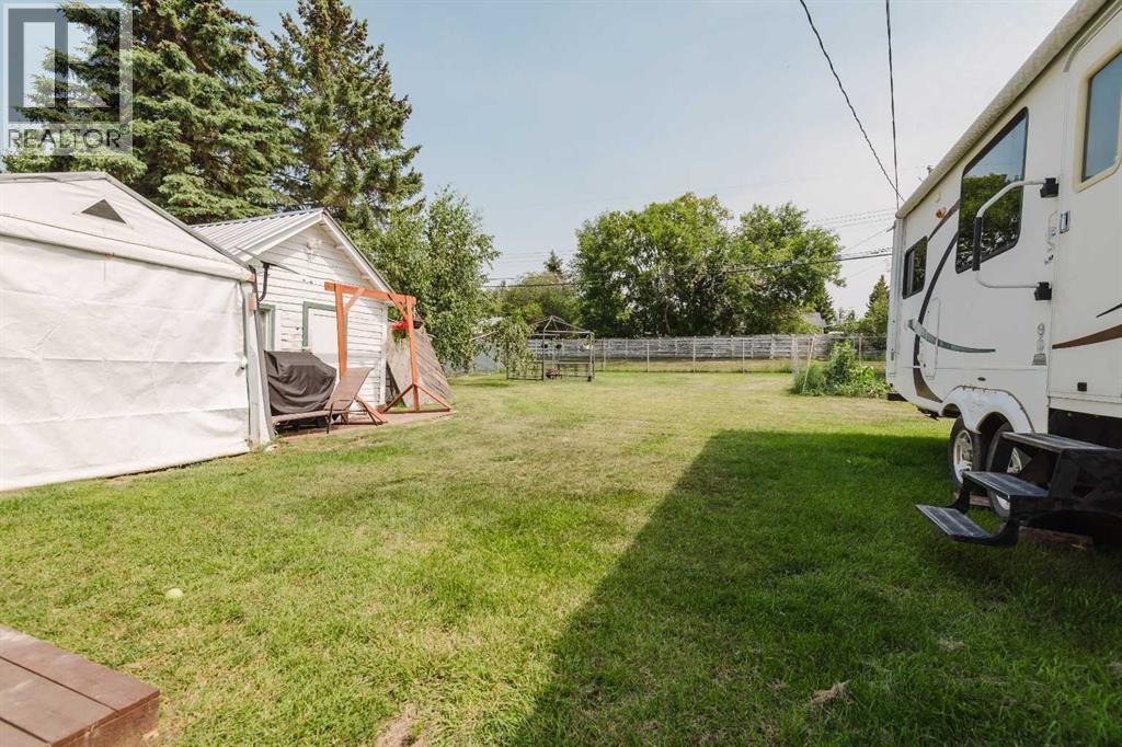 908 6 Avenue - Photo 16