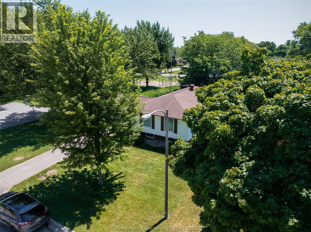18 CAMEO DRIVE - Image 35