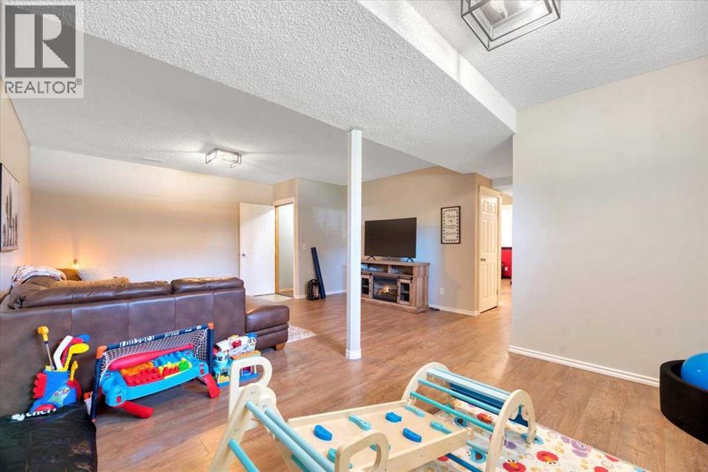 26 Strathford Close - Photo 32
