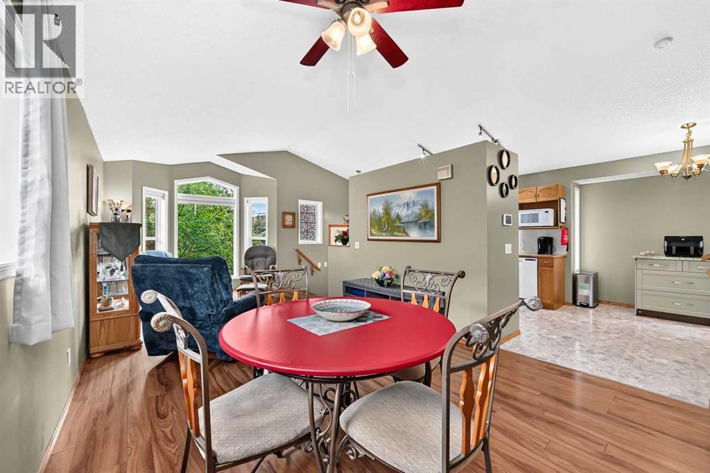 27 Erin Meadow Crescent SE - 7