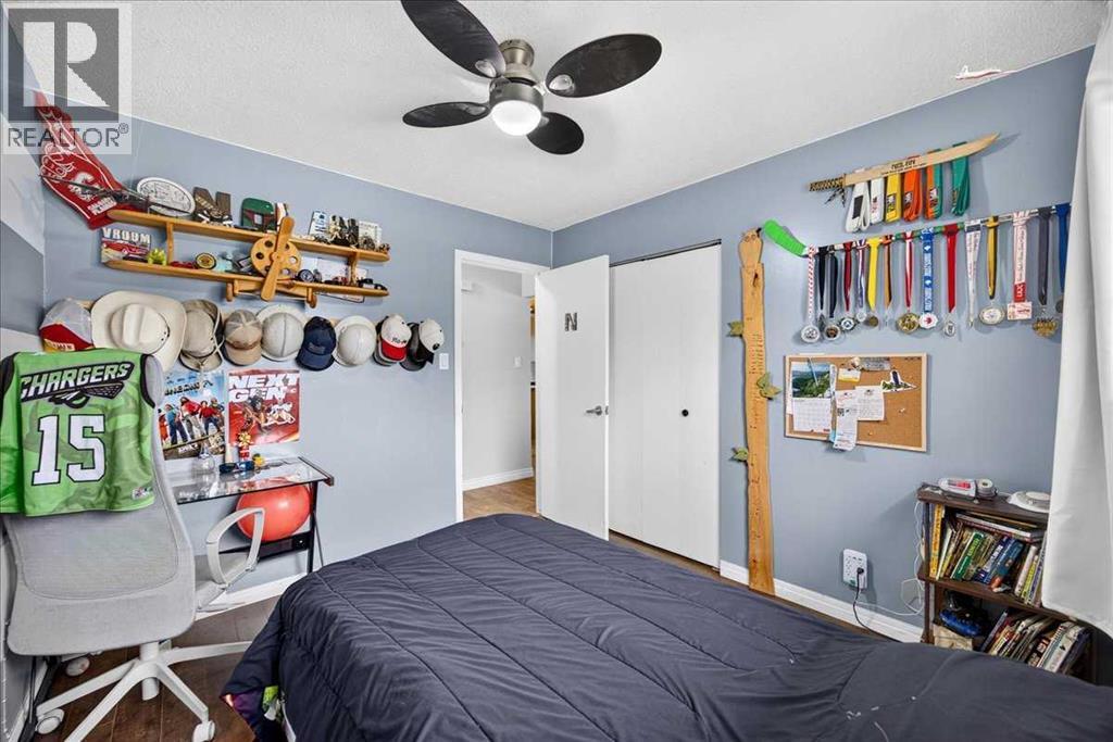 661 12 Avenue - Photo 22