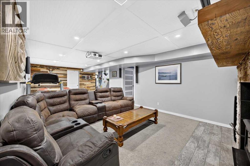 661 12 Avenue - Photo 27