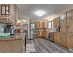 43 Oak Street, Red Deer, AB T4P2N7 Photo 12