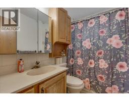 43 Oak Street, Red Deer, AB T4P2N7 Photo 16