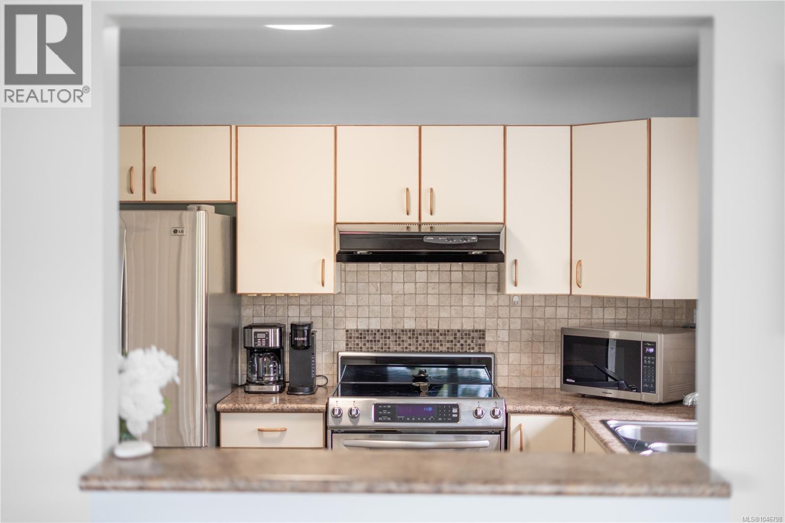 #101 10431 Resthaven Dr - Image 15