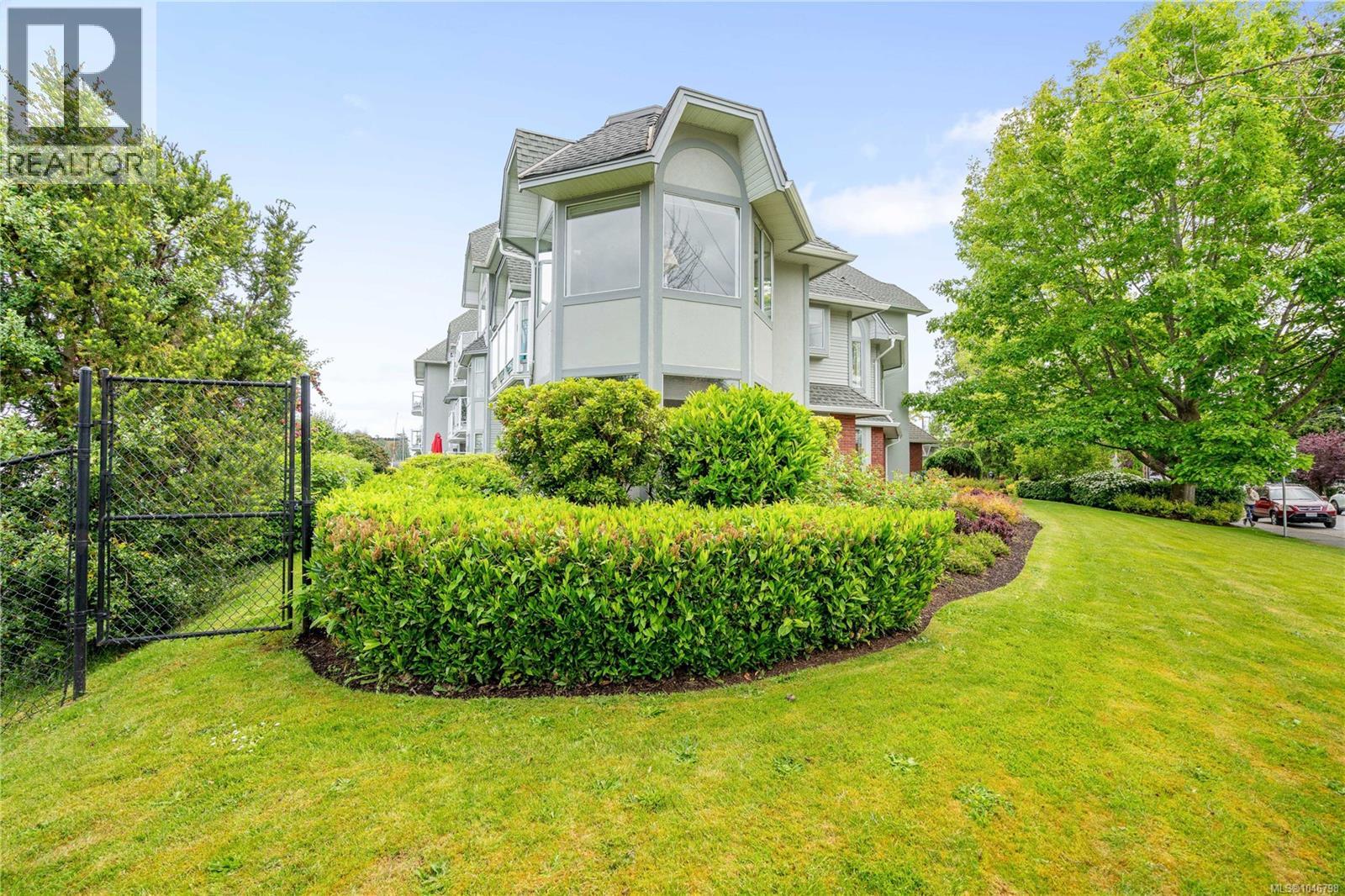 #101 10431 Resthaven Dr - 64