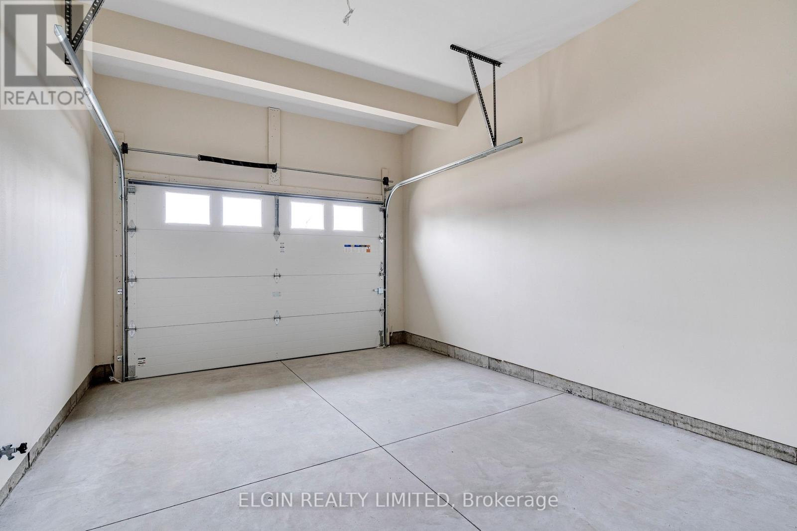 8 COLUMBUS COURT - 36
