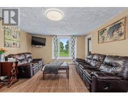 Laundry room - 3047 Bruce 1 Road, Kincardine, ON N0G2T0 Photo 8