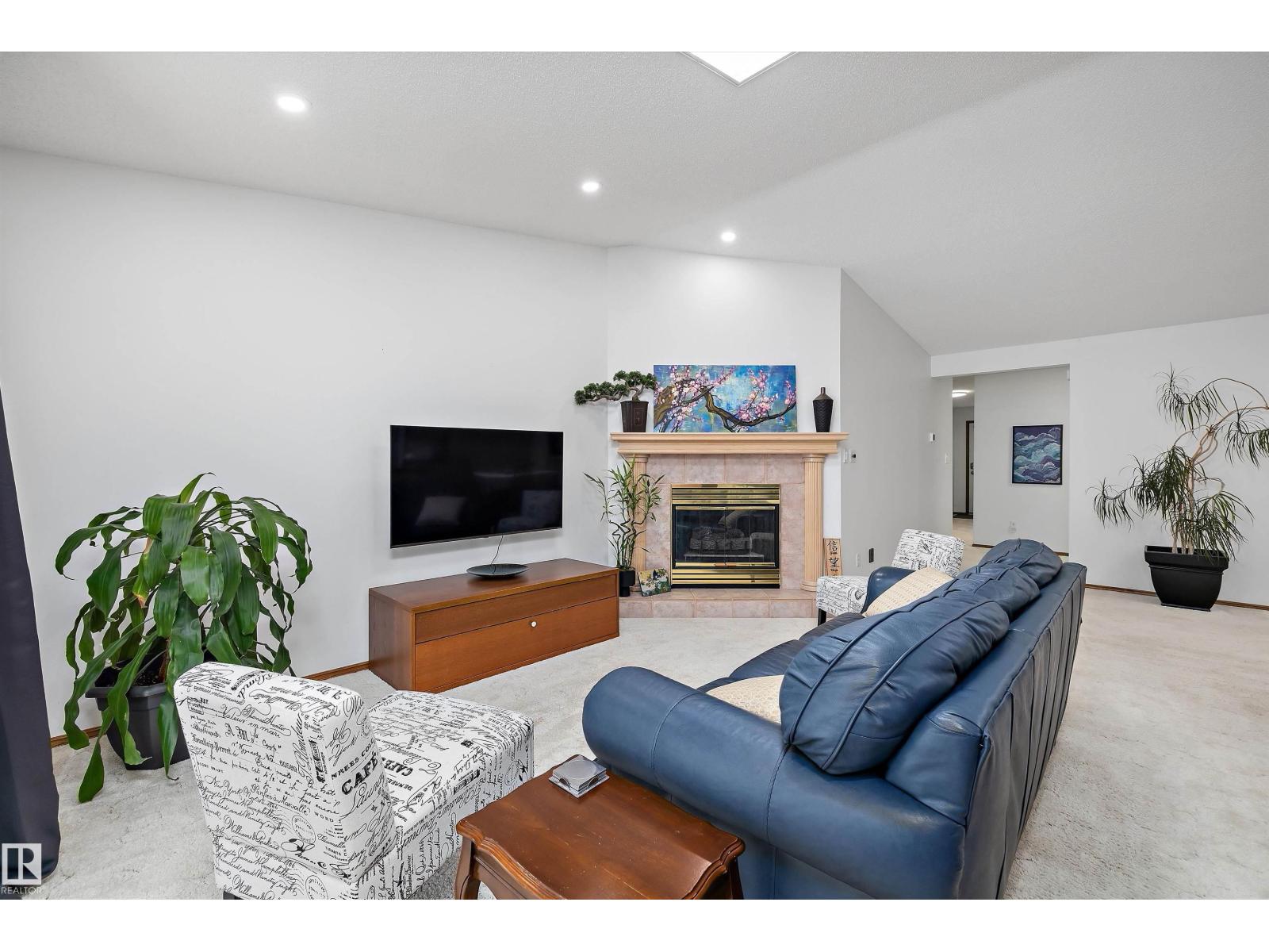 4717 25 AV NW - Image 10