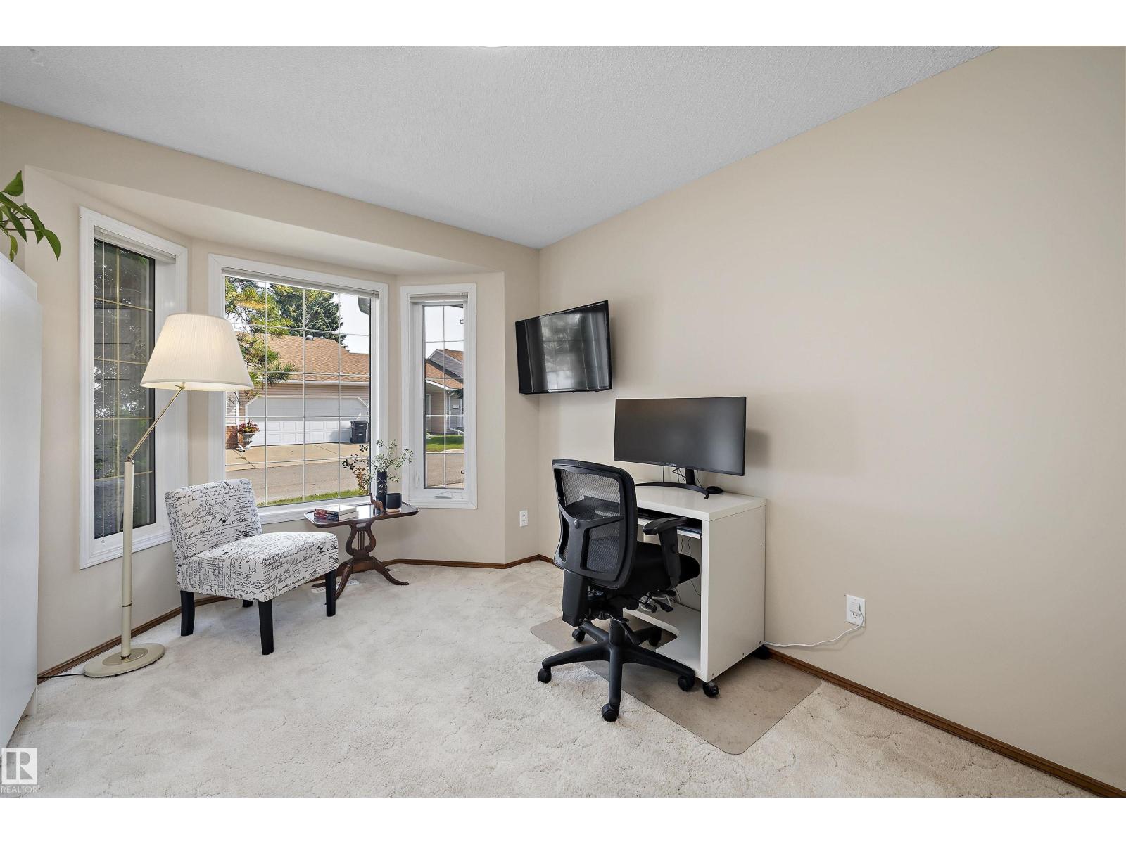4717 25 AV NW - 7