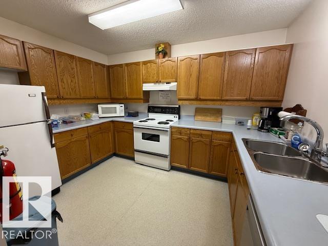 4717 25 AV NW - 69