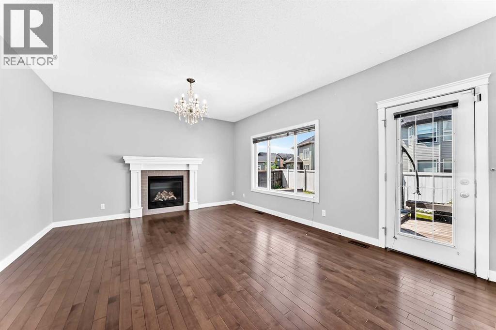325 Evanspark Gardens NW - 12